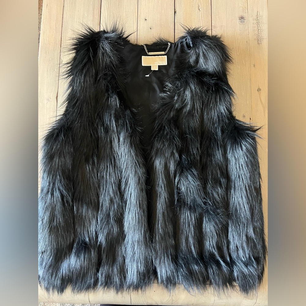 Michael Kors Faux Fur Vest in Black Size Medium